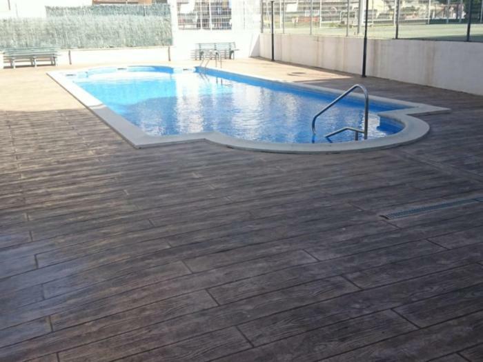Homes & Go Albeniz Basic La Pineda Exterior foto